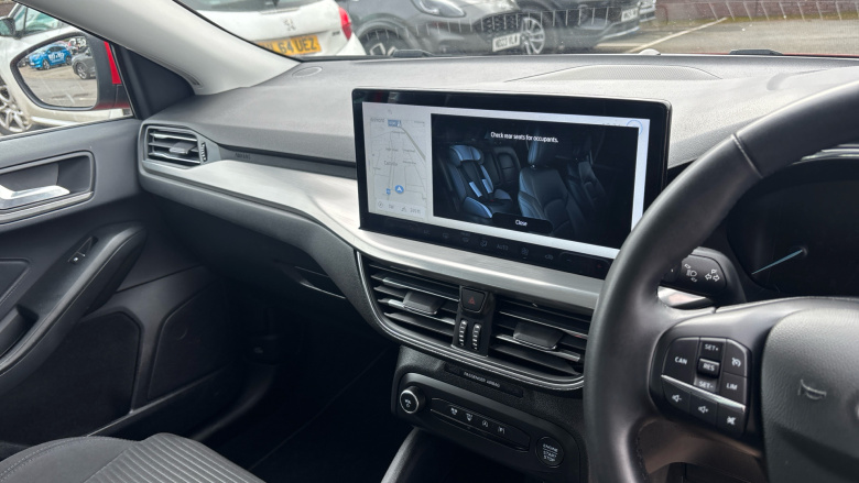 Ford Focus 1.0 EcoBoost Titanium 5dr Petrol Hatchback